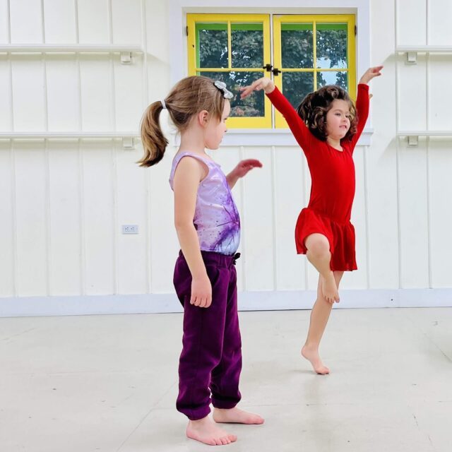 County Kids' Contemporary Dance