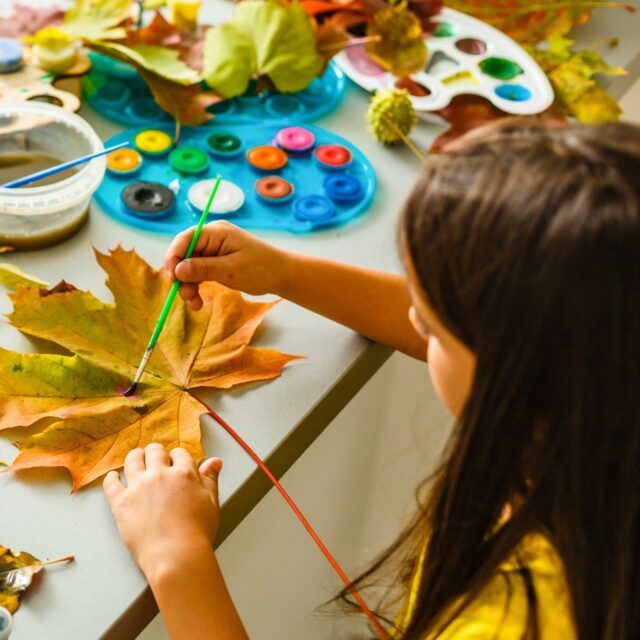 People, Places and Things! With Julie Seddon (Ages 9-12)