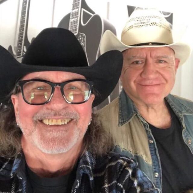 Hankin’ Out with Bill Wood and Johhny G