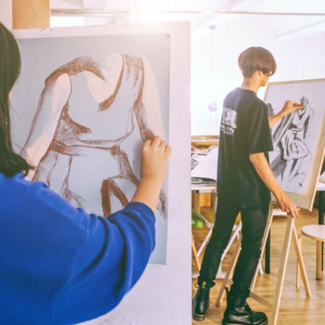 Non-Instructional Life-Drawing Studio