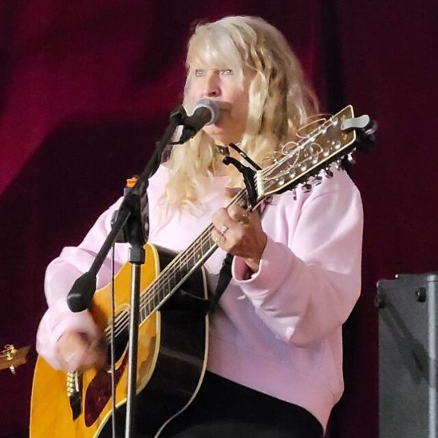 Open Mic with Jasmin Sweet